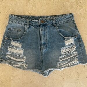 The flashback high rise Jean shorts!